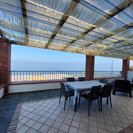 Waikiki Beach Apartments Santa Maria di Castellabate Dış mekan fotoğraf