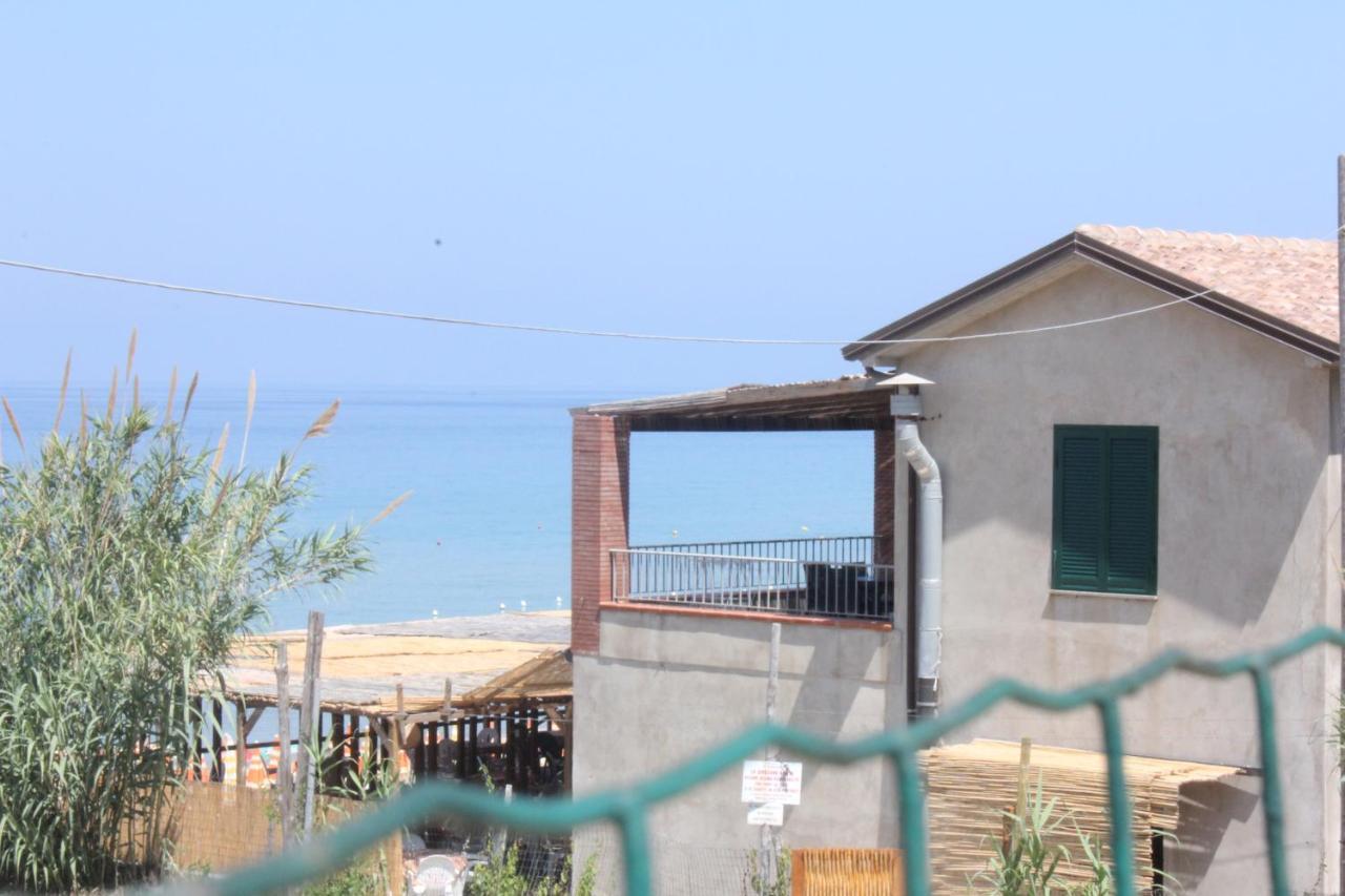 Waikiki Beach Apartments Santa Maria di Castellabate Dış mekan fotoğraf