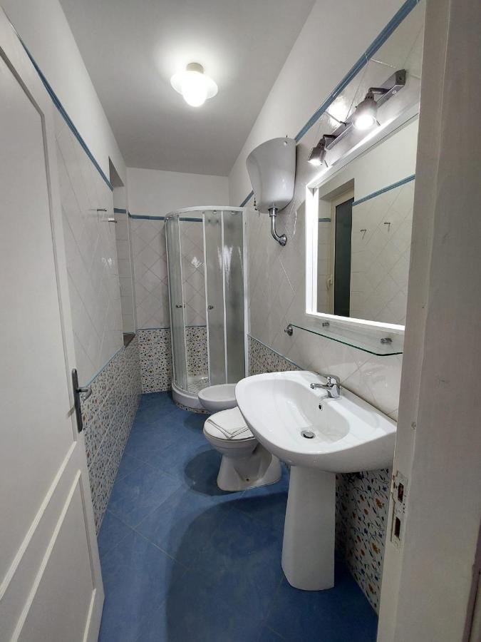 Waikiki Beach Apartments Santa Maria di Castellabate Dış mekan fotoğraf