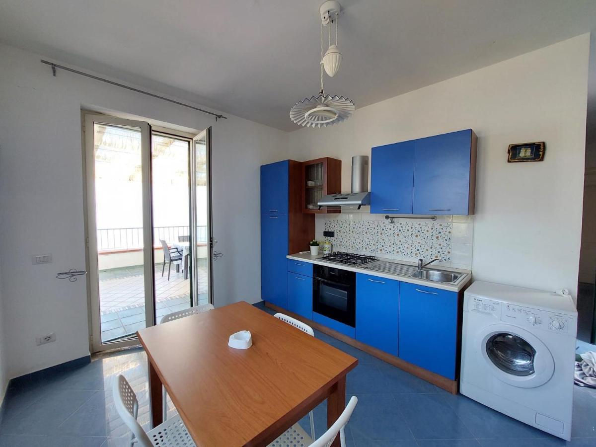 Waikiki Beach Apartments Santa Maria di Castellabate Dış mekan fotoğraf